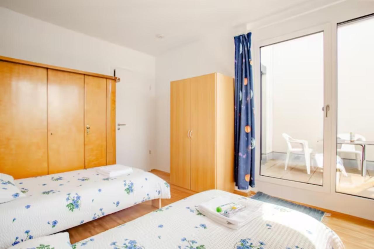 Beautiful Room With Balcony Direction To Messe Хановер Екстериор снимка